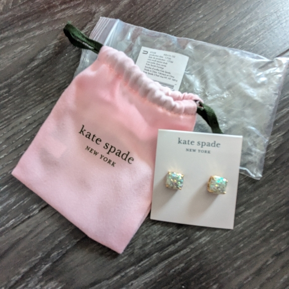 NWT Kate Spade opal stud earrings - Picture 2 of 3